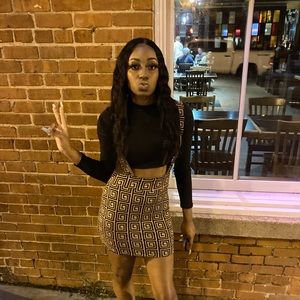 Meet your Posher, Destiny